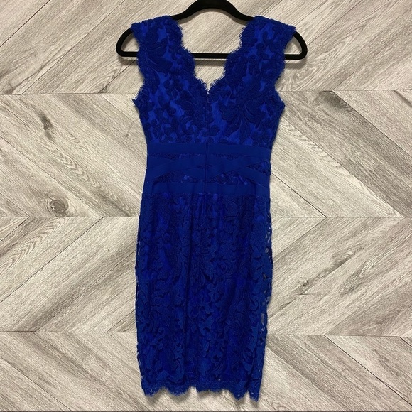 Tadashi Shoji | Embroidered Lace V Neck Sheath Dress In Marina Blue Size 2P - Picture 7 of 11